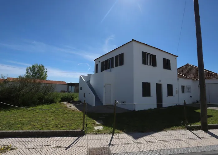 Ria De Aveiro White House